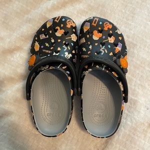 DISNEY HALLOWEEN CROCS